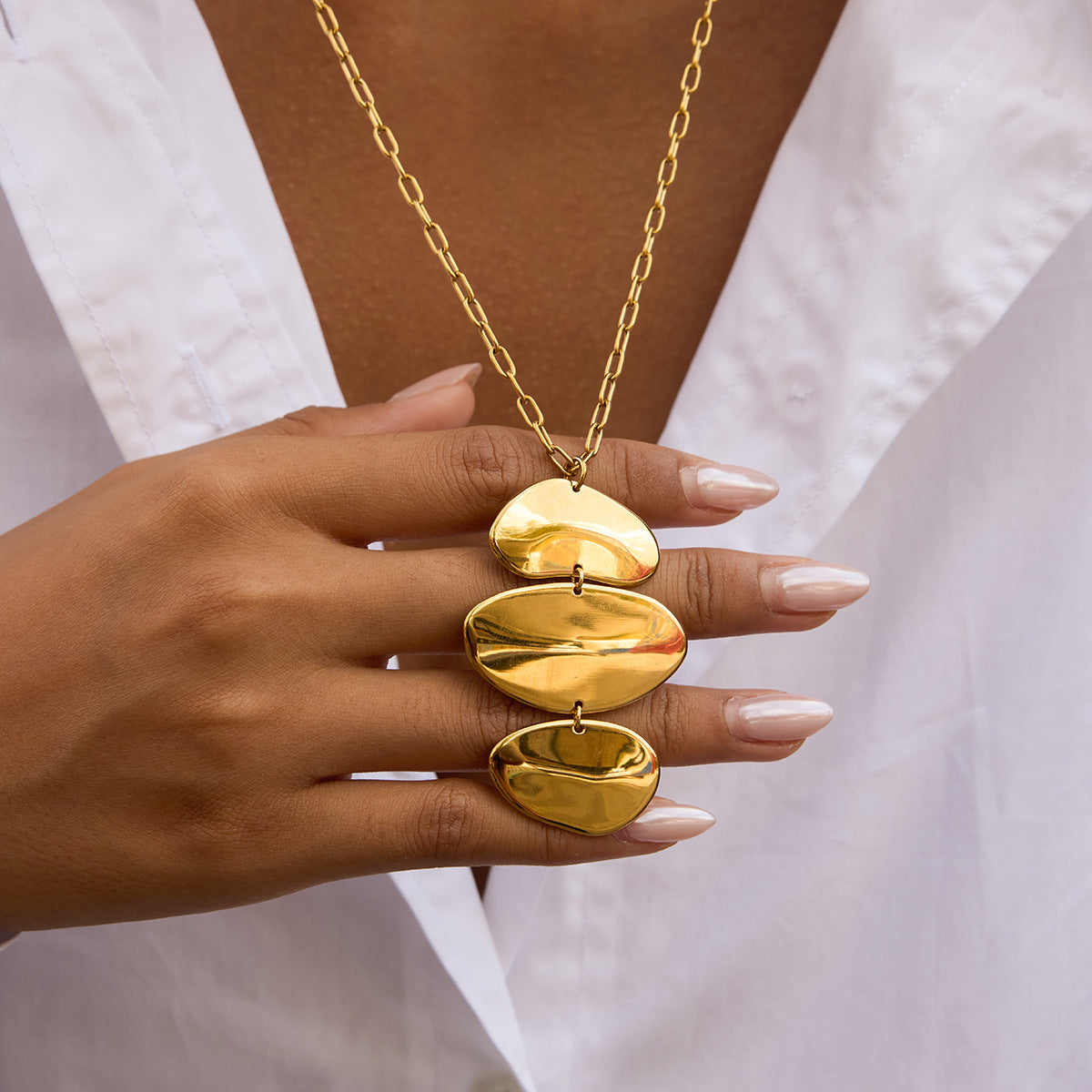 CLOVER LONG NECKLACE