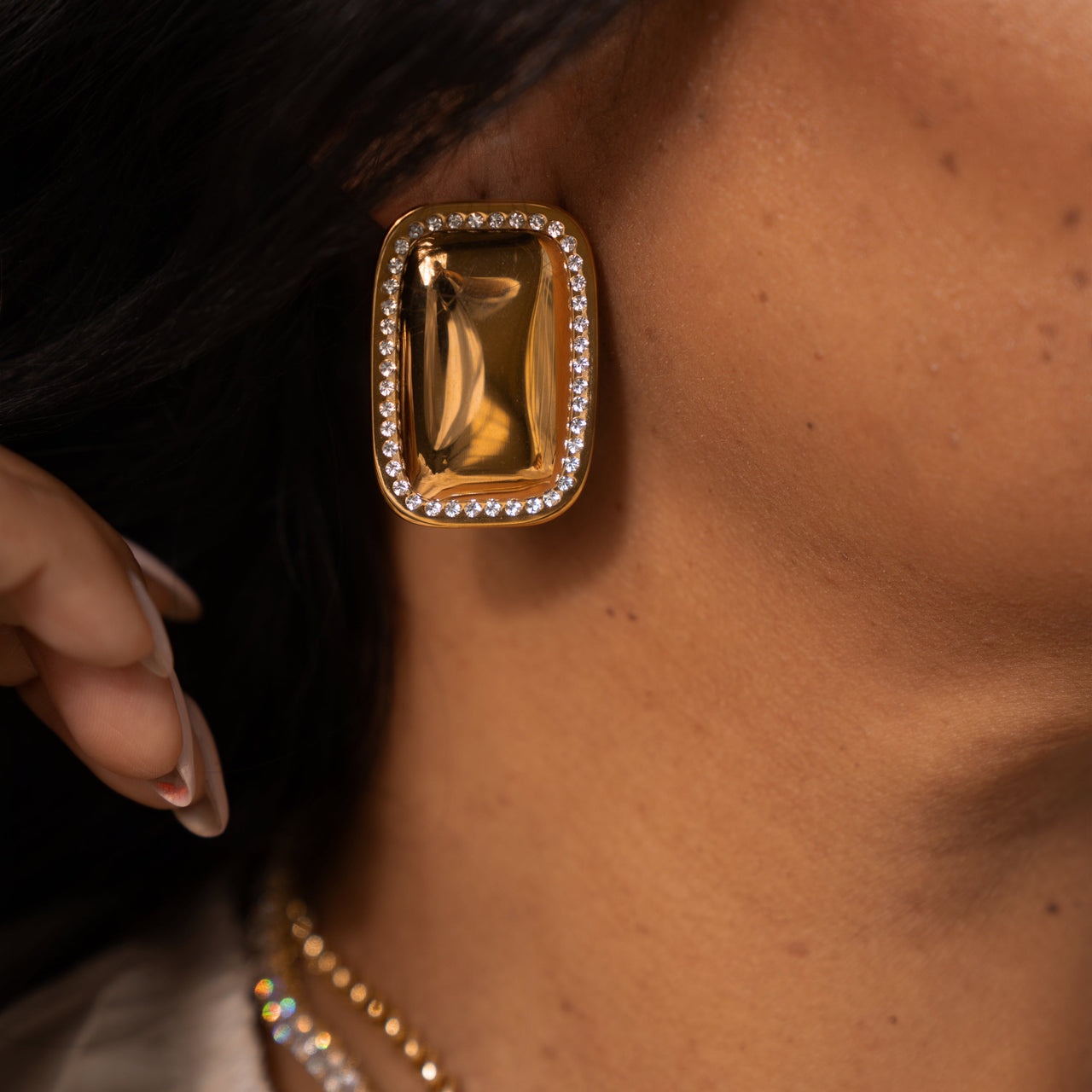 ISADORA STUD EARRINGS