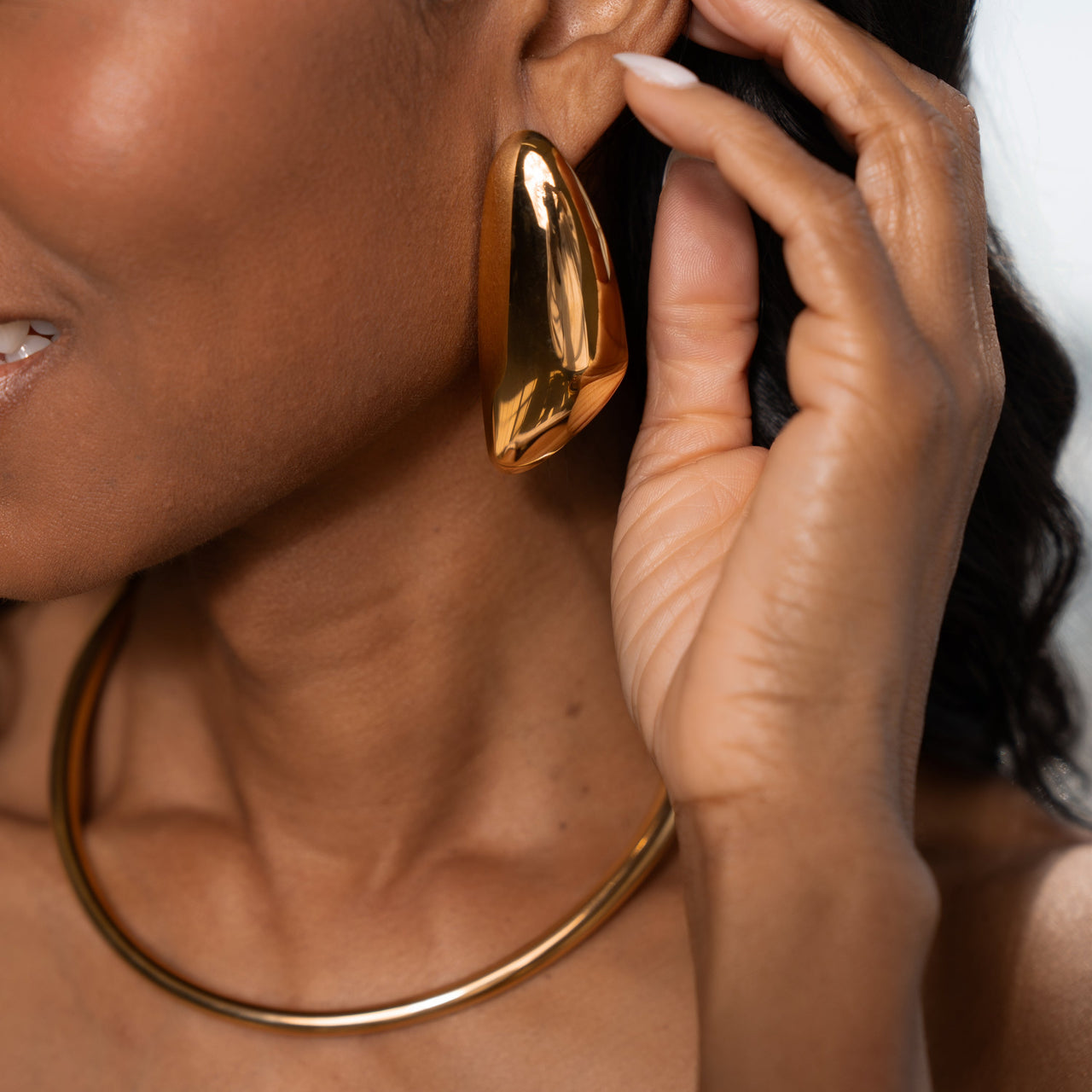 TATIANA CUFF NECKLACE