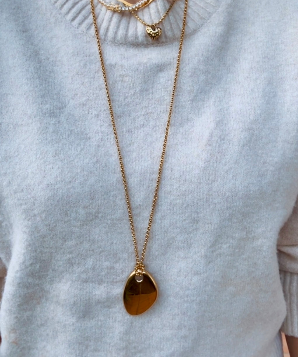 LIZA LONG GOLD PENDANT NECKLACE