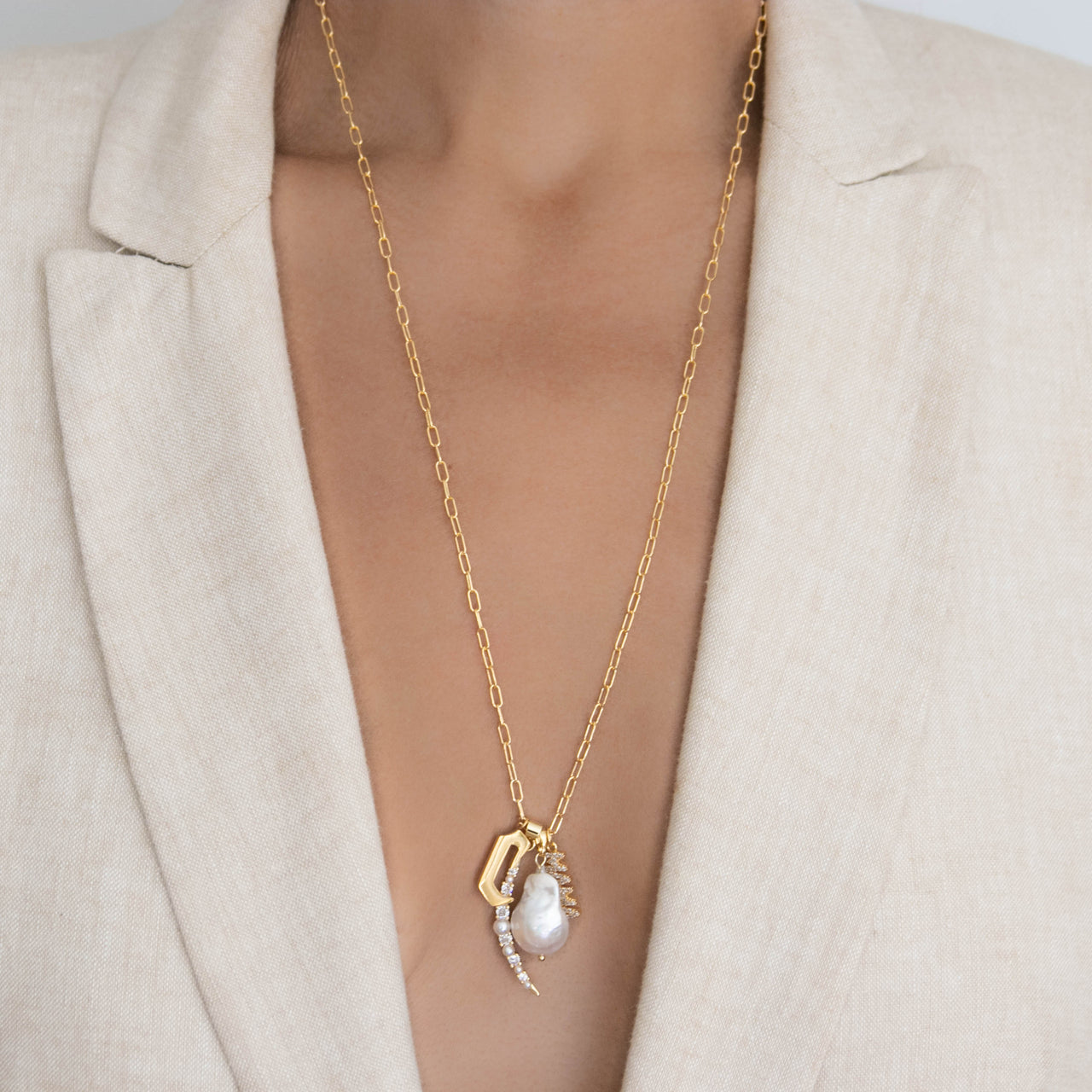 MM PEARL CHARMED NECKLACE