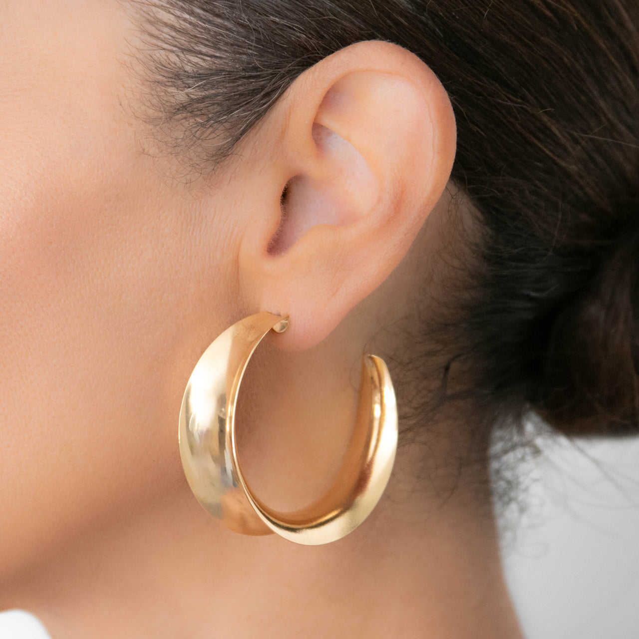 DONNA HOOP EARRINGS