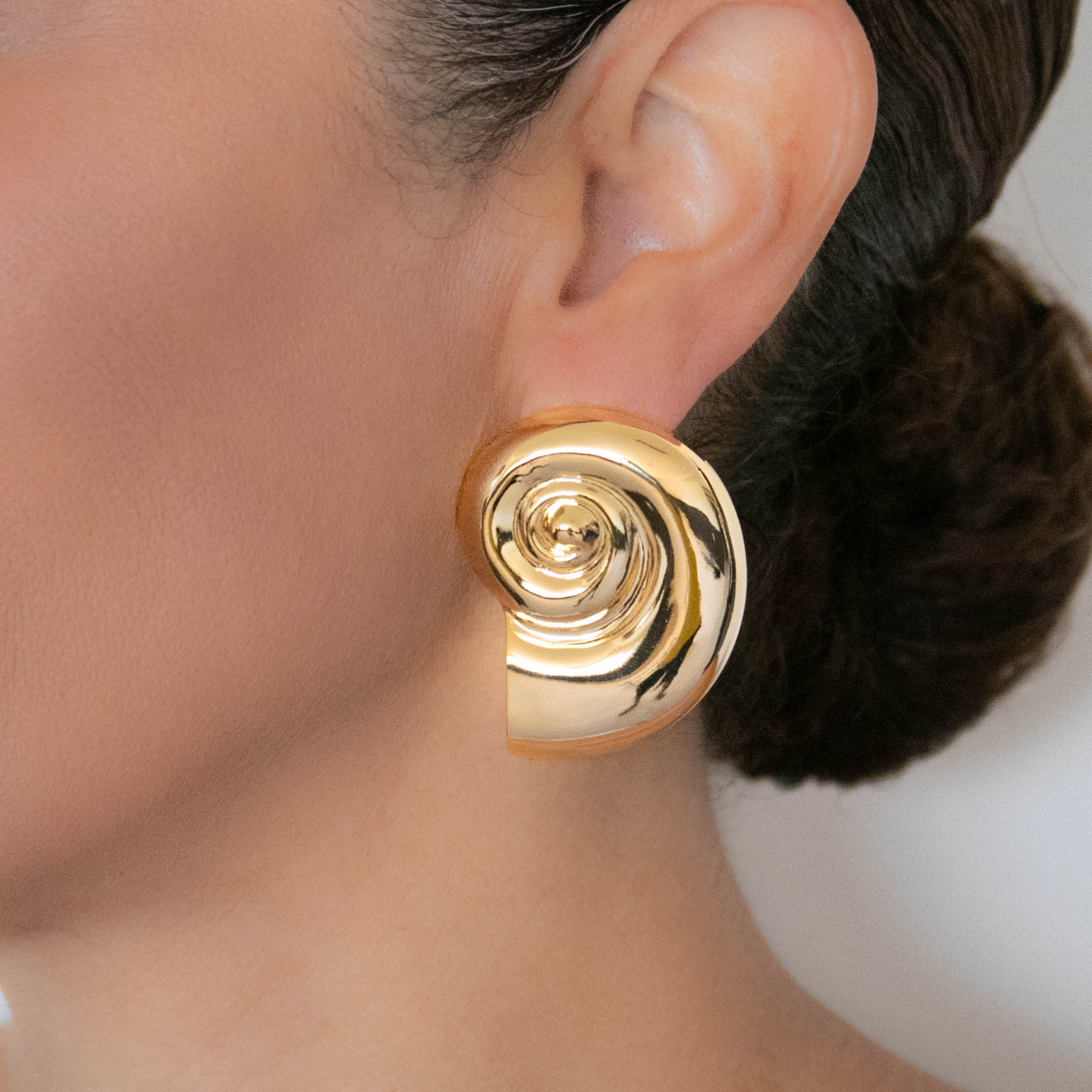 CONCHA EARRINGS