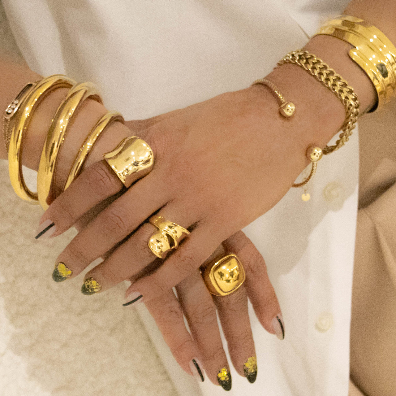 MAUD BRACELET (GOLD)