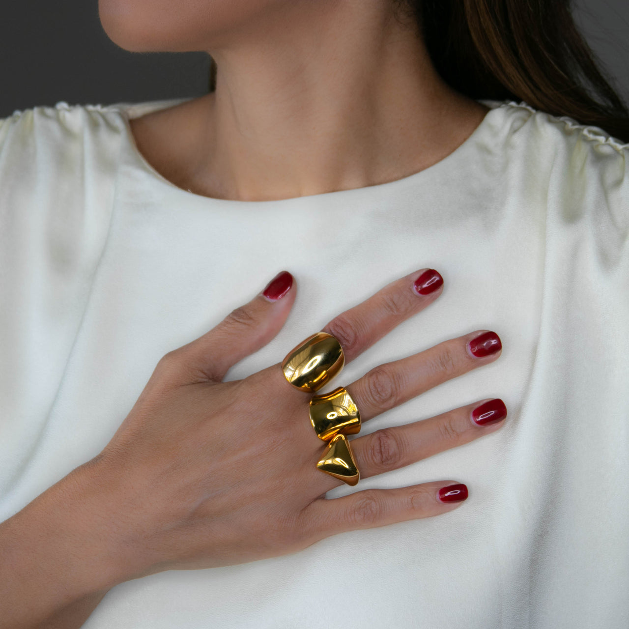 LOUISE RING