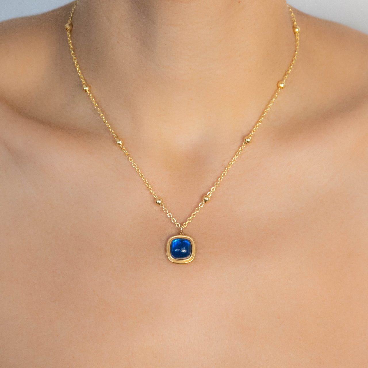 LAURENCE NECKLACE