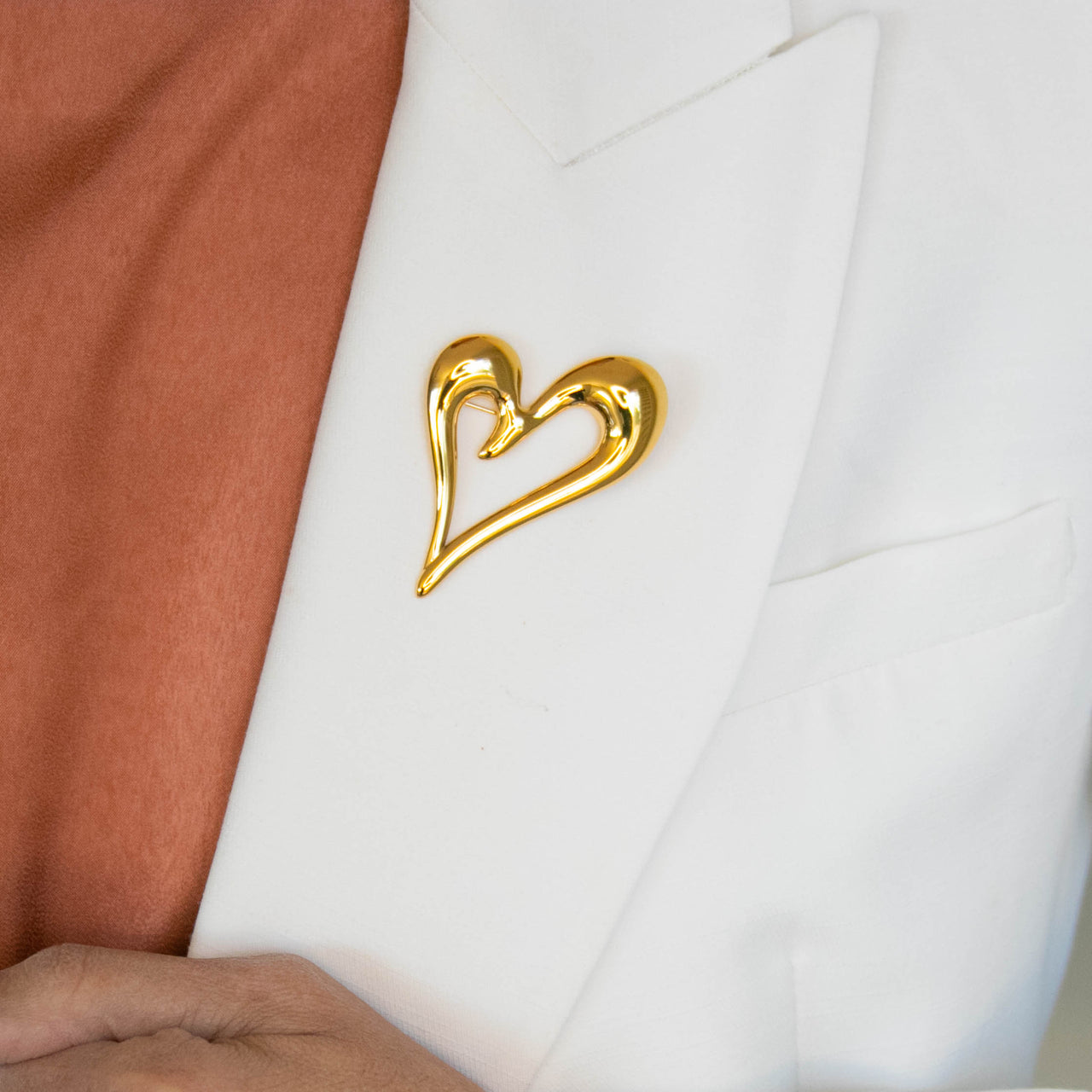 M&M BROOCH