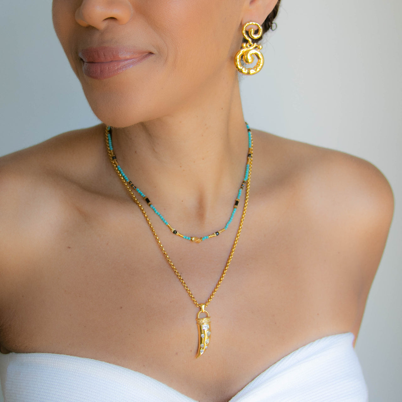 VIVIENNE BEAD AND TUSK NECKLACE SET