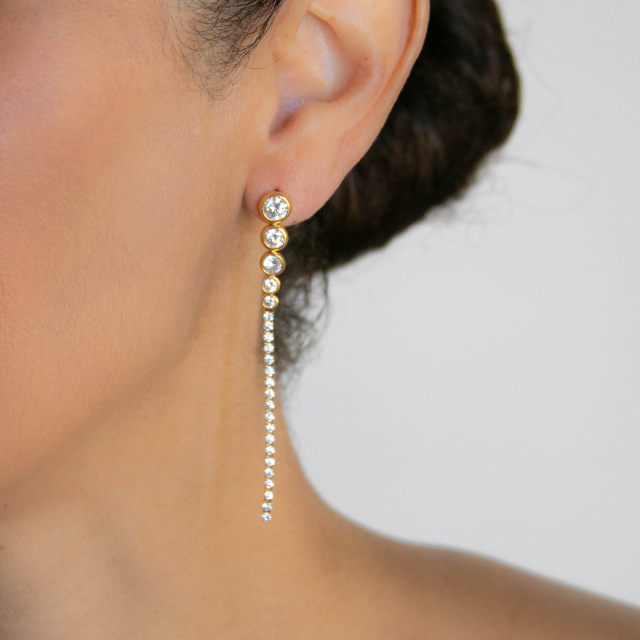 BRYNN CRYSTAL DROP EARRINGS