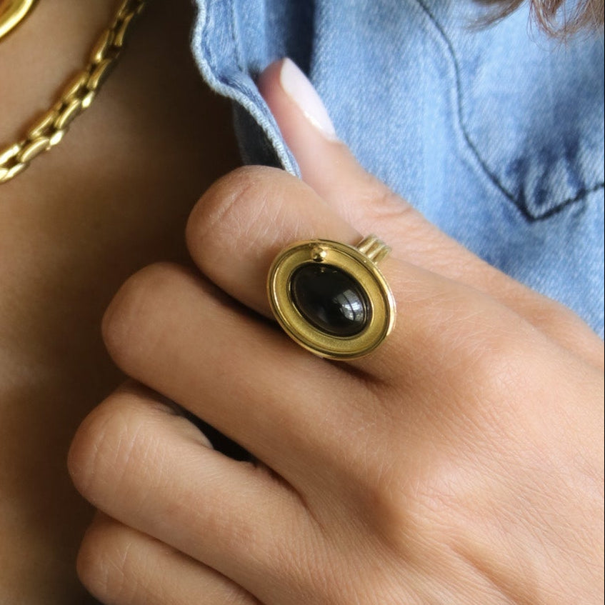 BECKETT BLACK AGATE RING