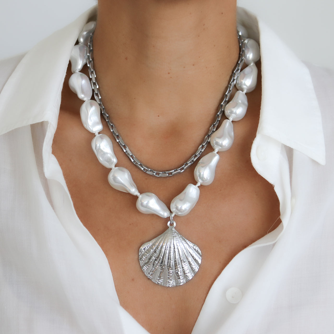 NEVIS NECKLACE SET