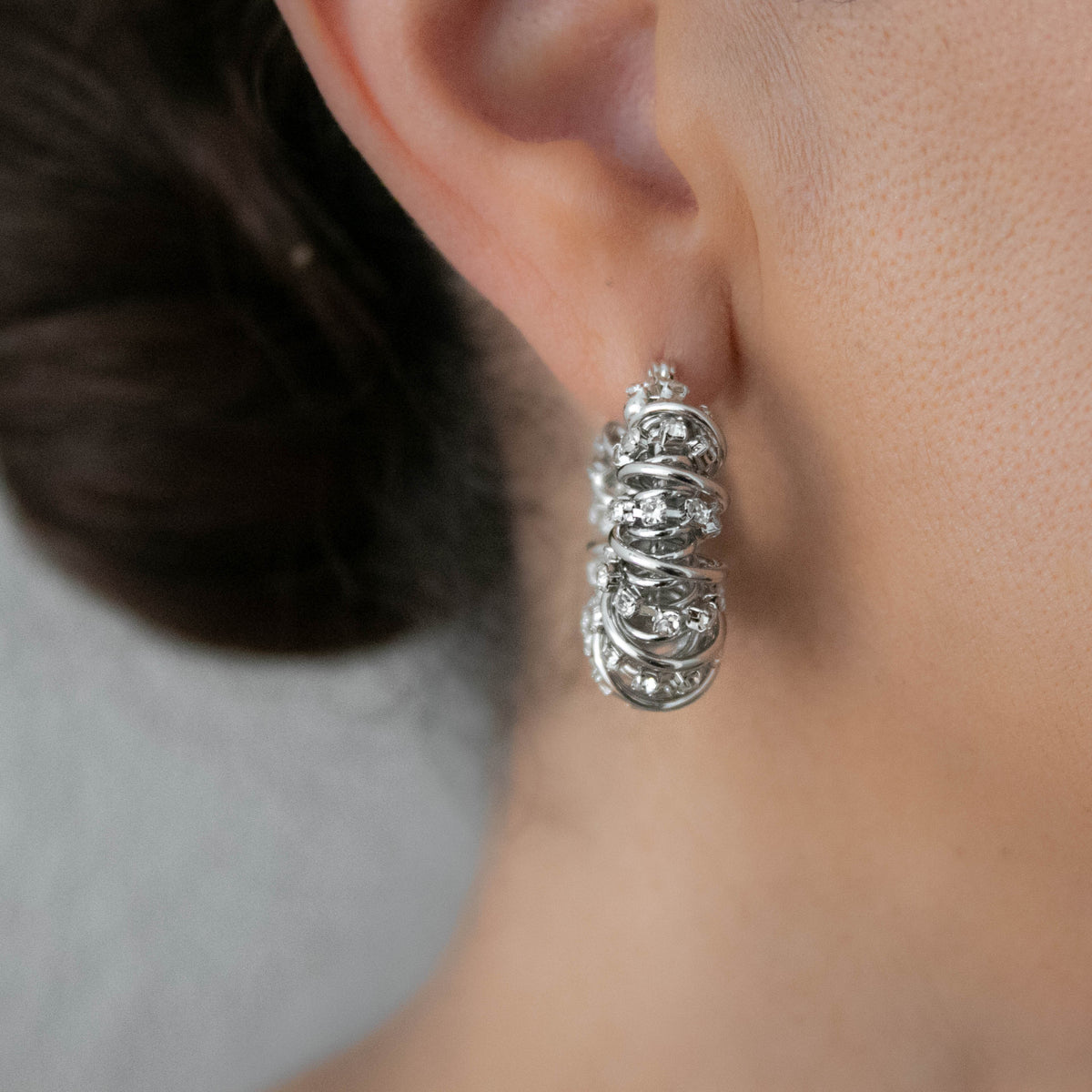 CASSIE CRYSTAL EARRINGS (SILVER)